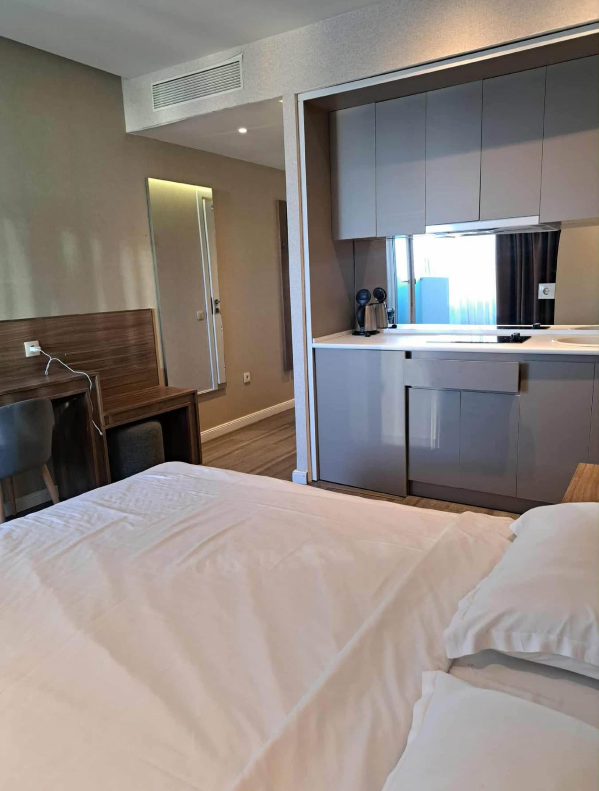 Studio for sale in Alliance Palace