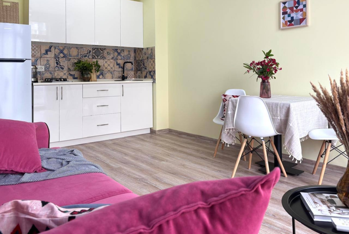 Two room apartment in Avangard