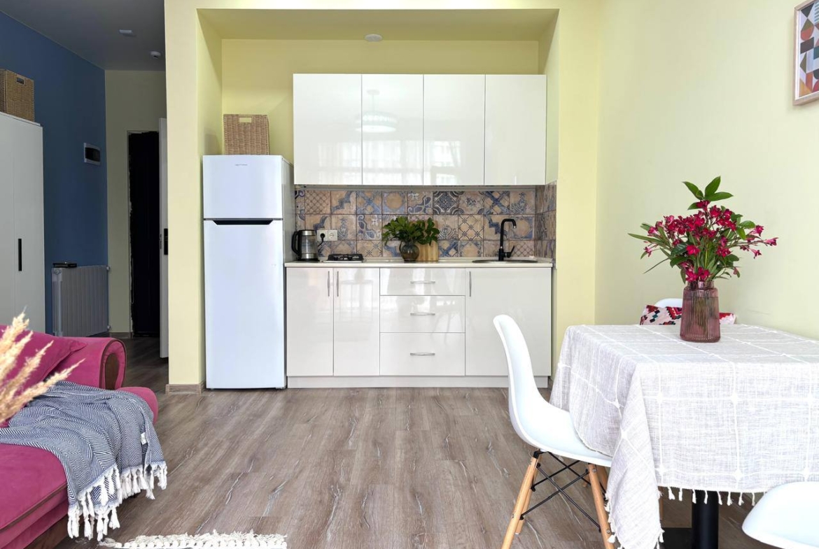 Two room apartment in Avangard