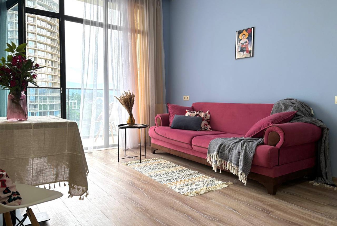 Two room apartment in Avangard