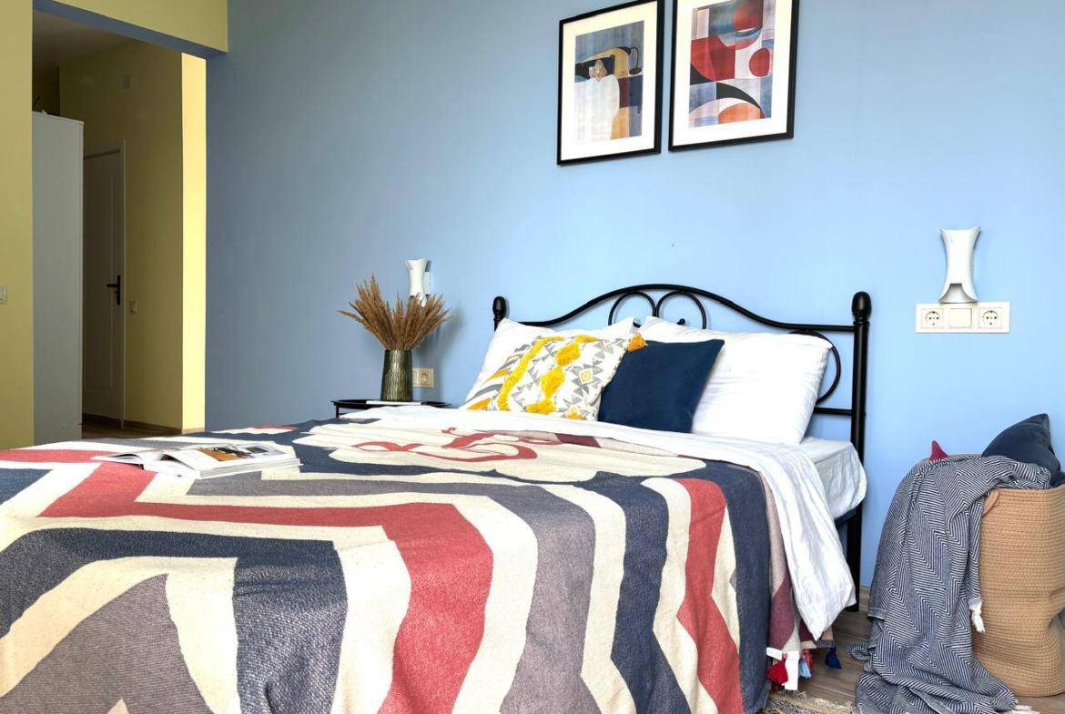 Two room apartment in Avangard
