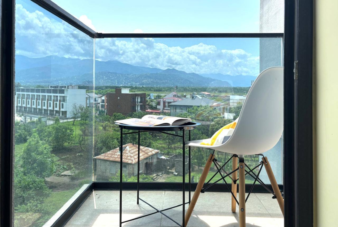 Two room apartment in Avangard