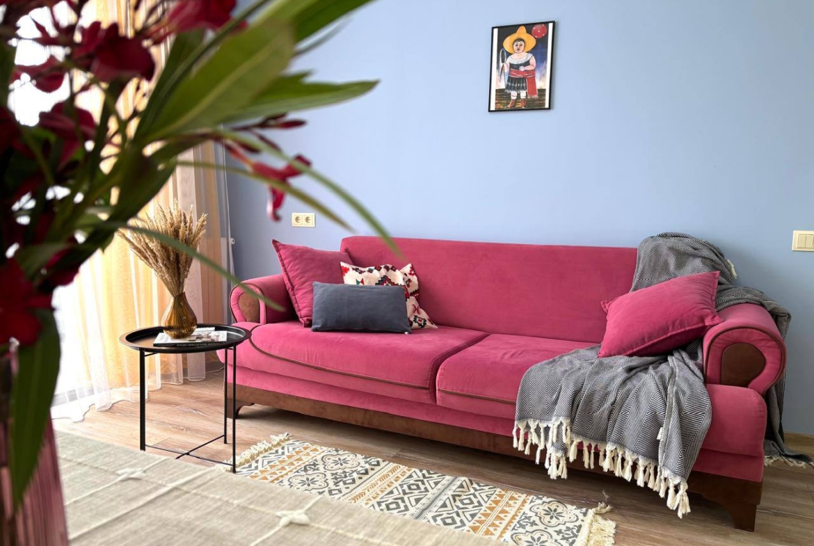 Two room apartment in Avangard