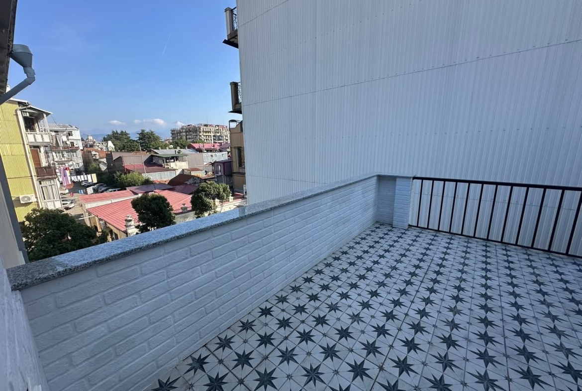 Three room apartment in Old part of Batumi