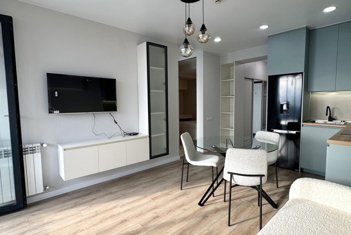 Three room apartment in Calligraphy Towers