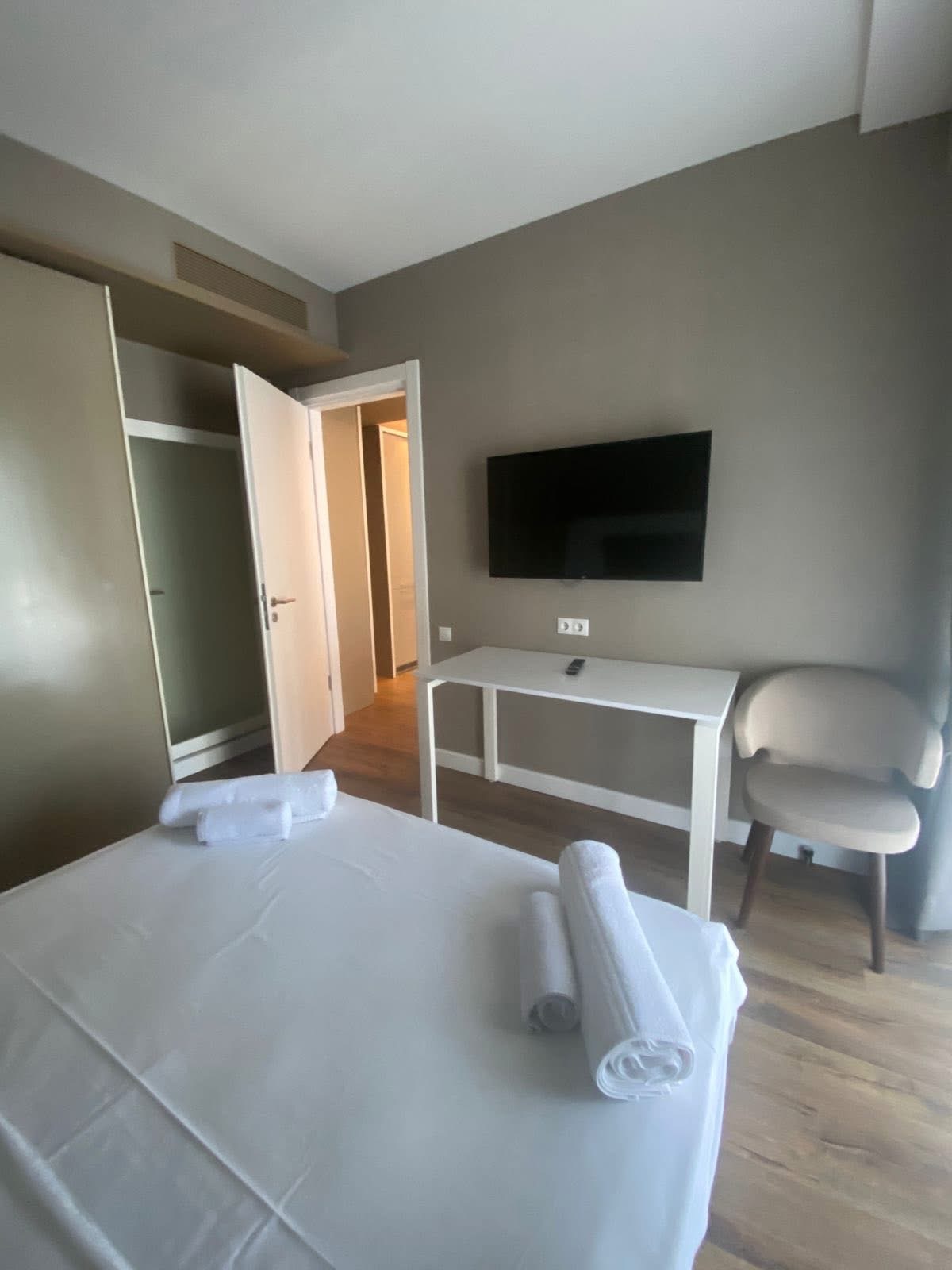Two room apartment in Alliance Palace