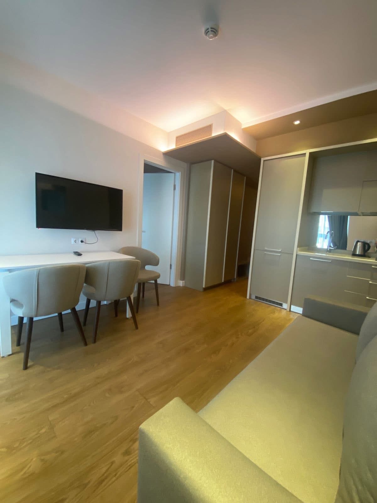 Two room apartment in Alliance Palace