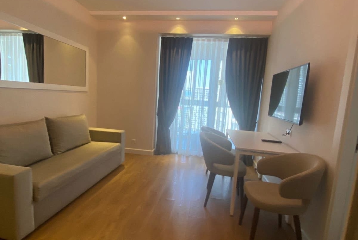 Two room apartment in Alliance Palace
