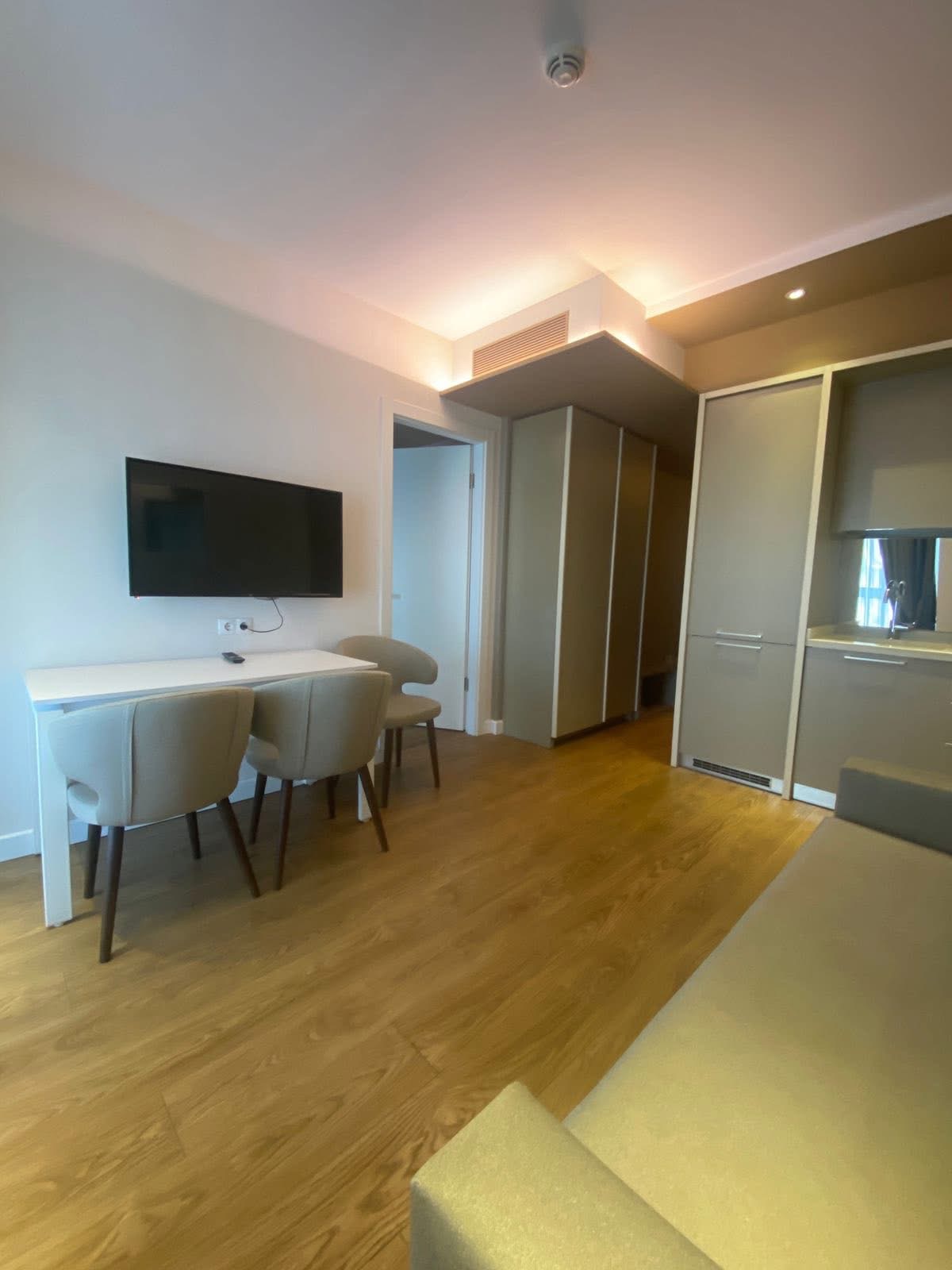 Two room apartment in Alliance Palace