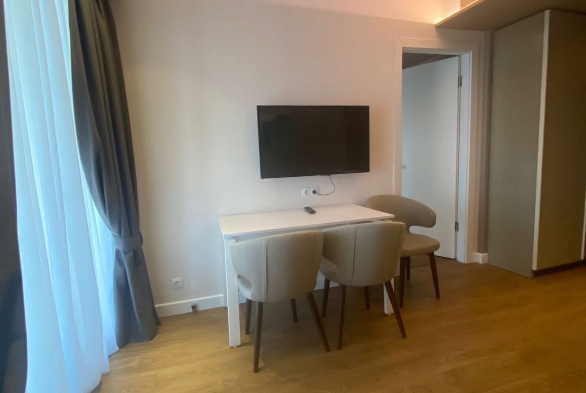 Two room apartment in Alliance Palace