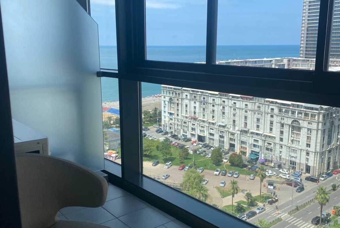 Two room apartment in Alliance Palace