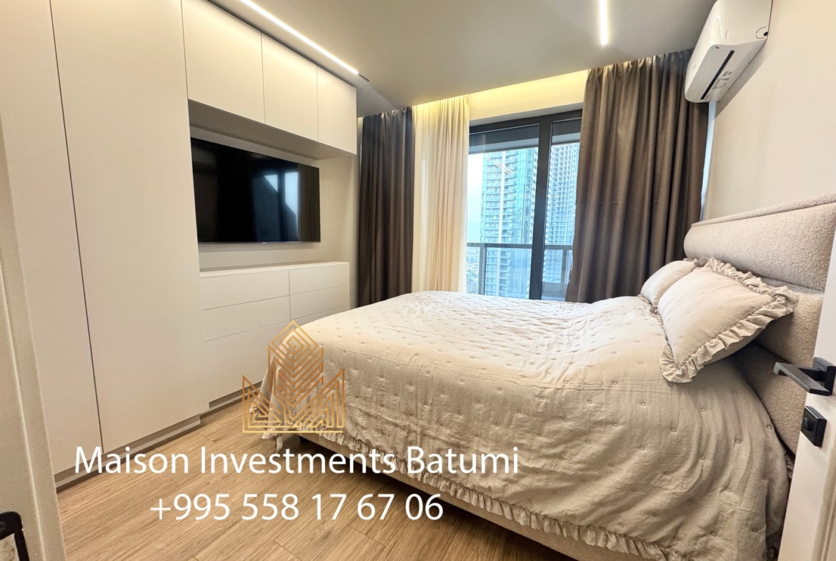 Three room apartment in Blue Sky Tower