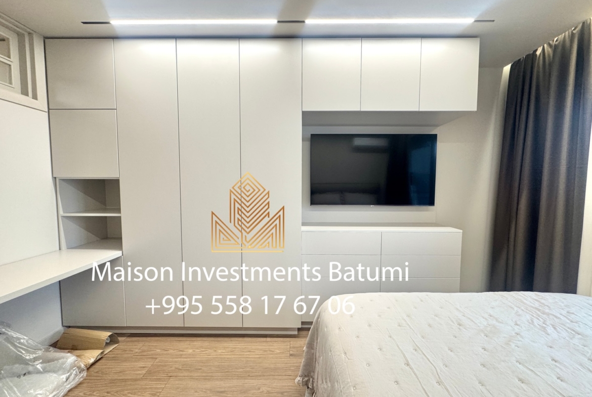 Three room apartment in Blue Sky Tower