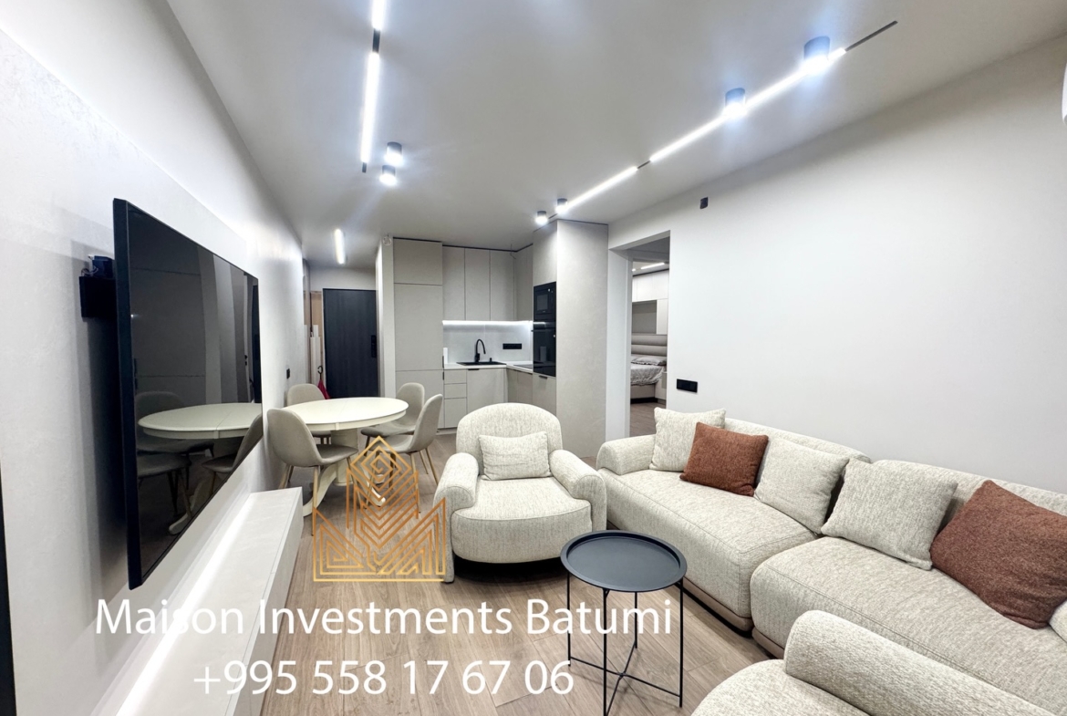 Three room apartment in Blue Sky Tower