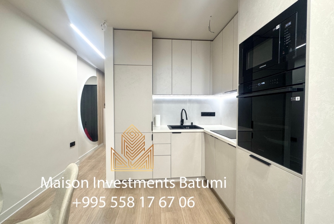 Three room apartment in Blue Sky Tower