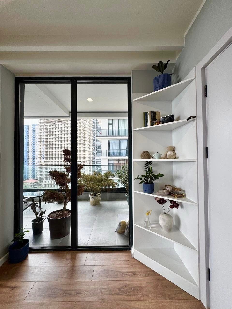 Office space for sale in Solis