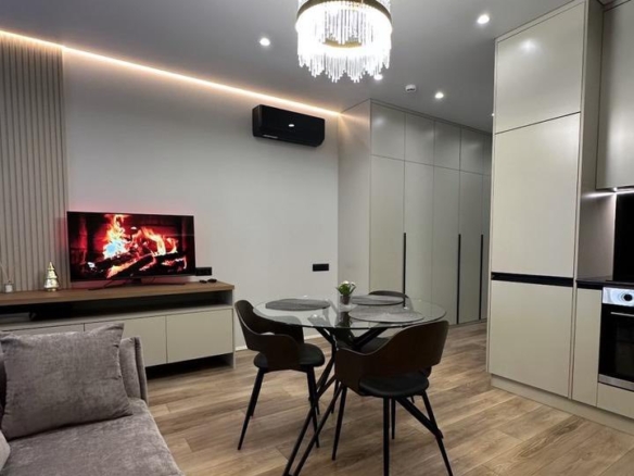 Big studio for sale in Bagrationi Residence