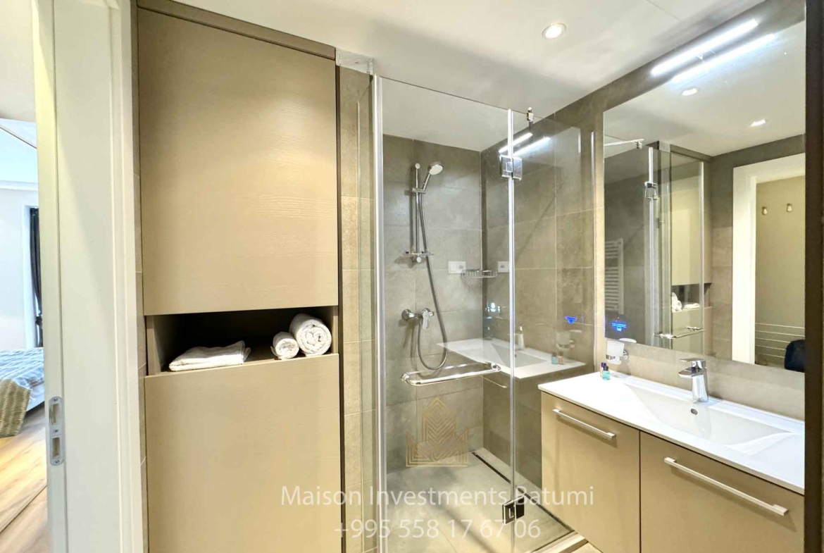 Studio for sale in Alliance Palace