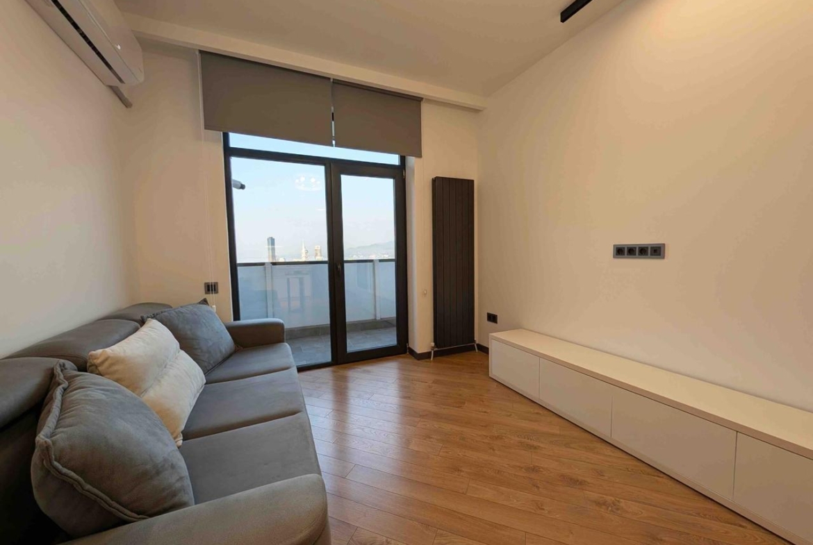 Two room apartment in Intourist Residence