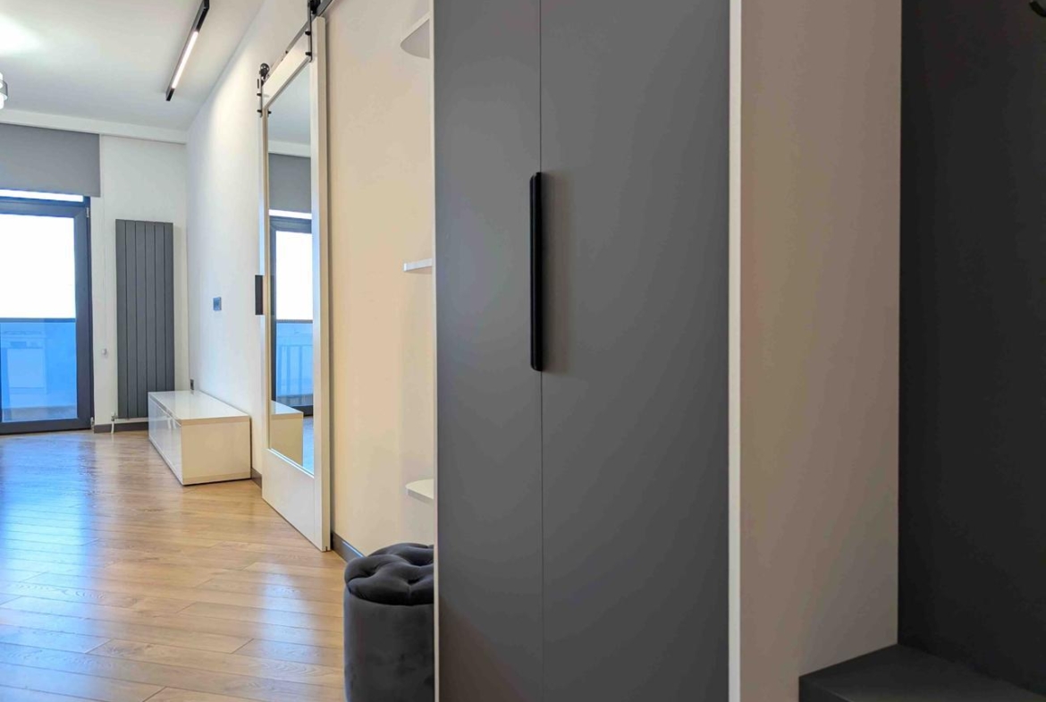 Two room apartment in Intourist Residence