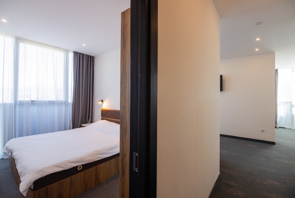 Three room apartment in Sunrise Residence