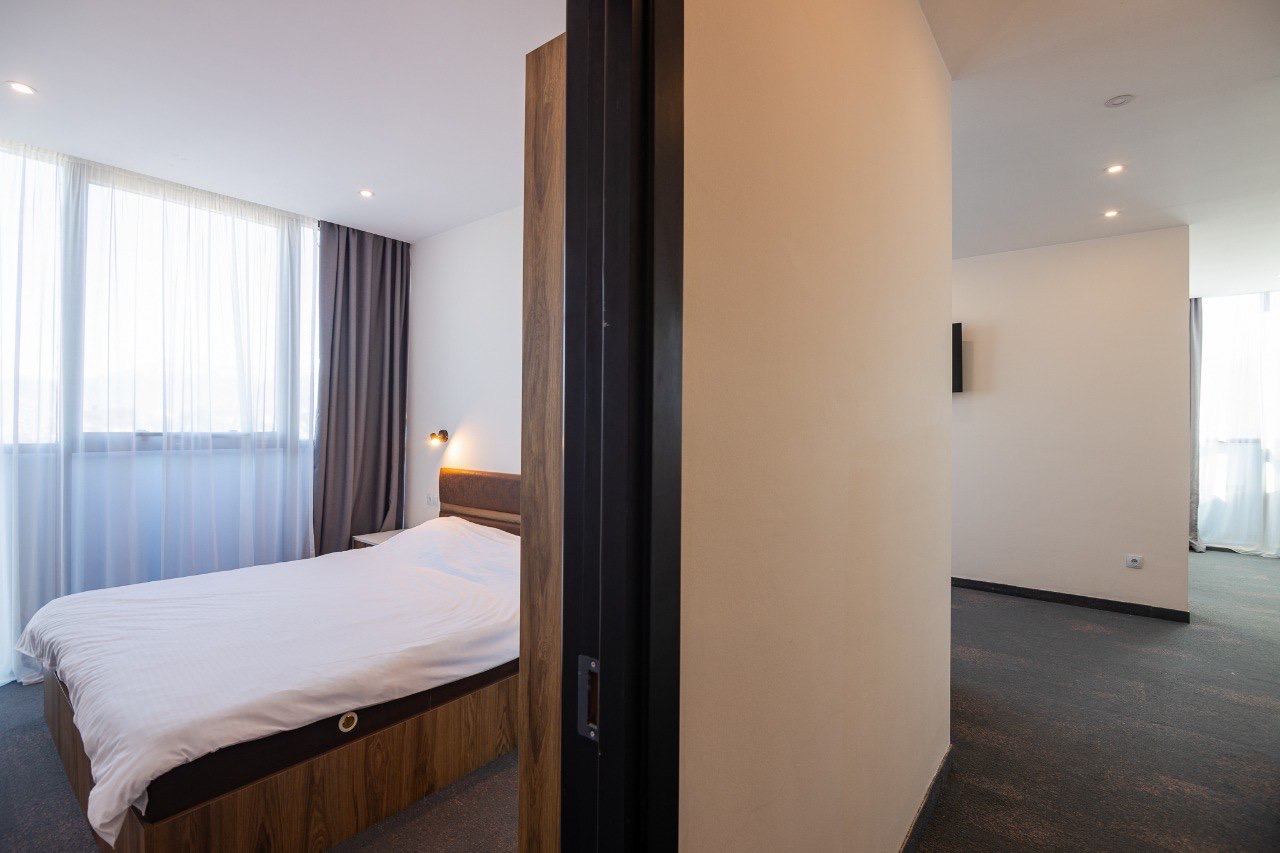 Three room apartment in Sunrise Residence