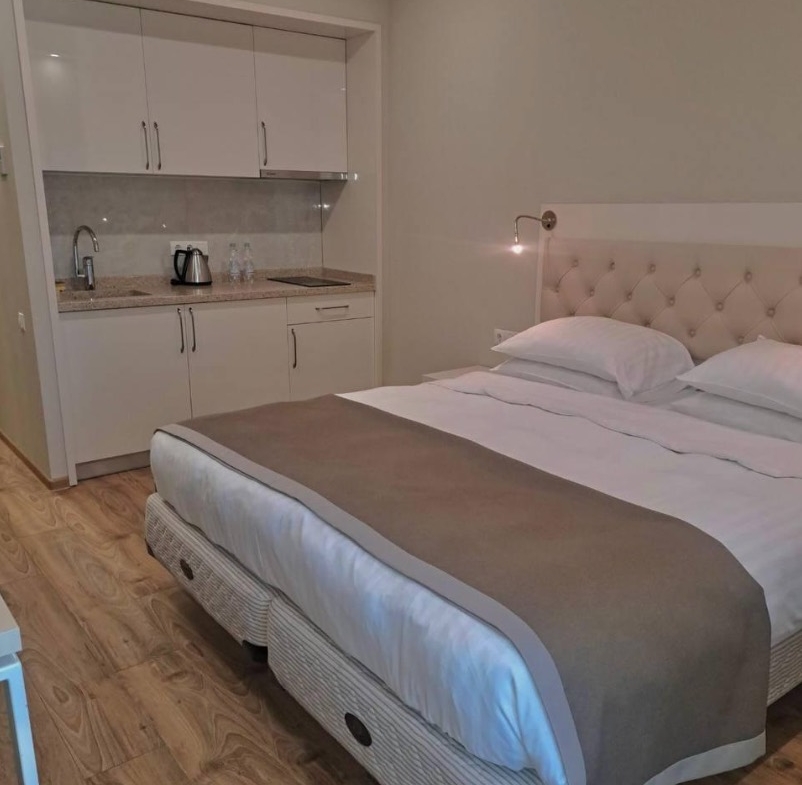 Studio for sale in Alliance Palace