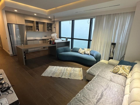 Three room apartment in Porta Tower