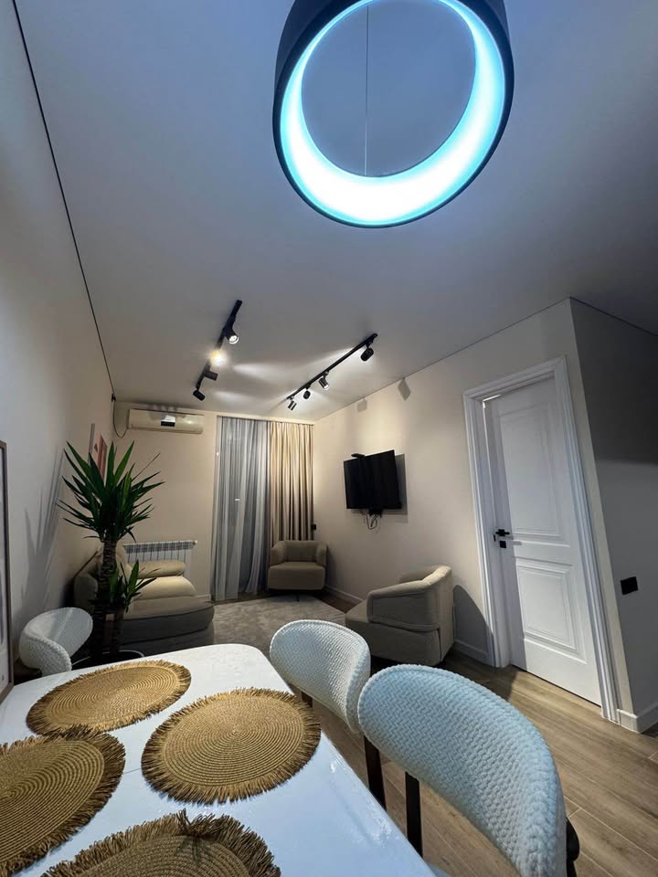 Two room apartment in Bagrationi Residence