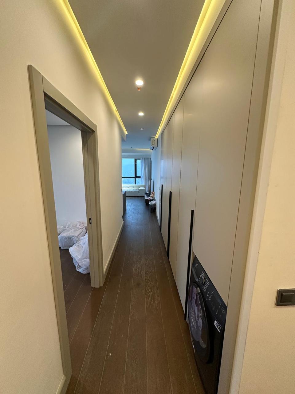 Three room apartment in Porta Tower