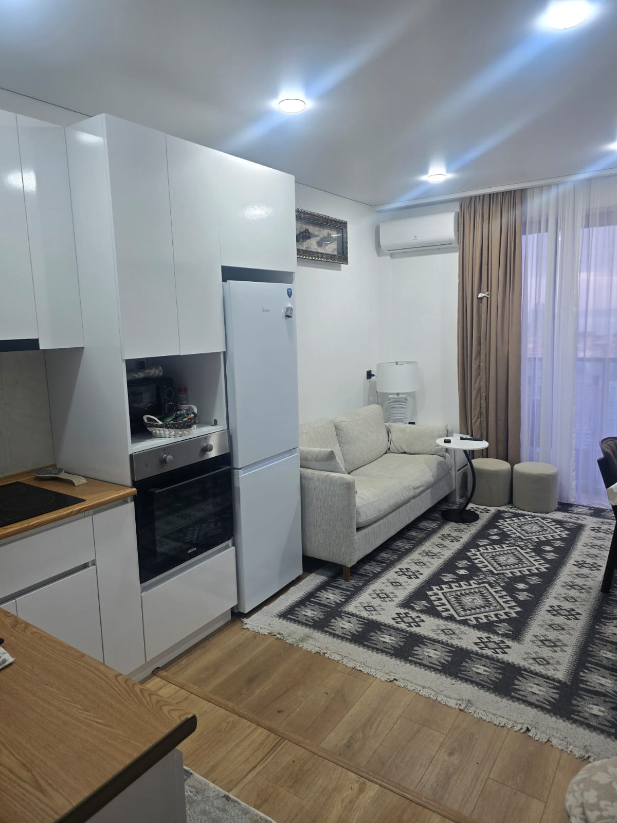 Three room apartment in Calligraphy Towers