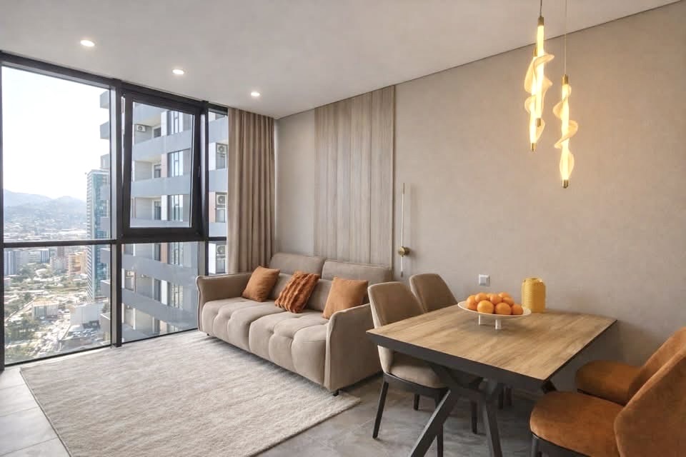 Three room apartment in Intourist Residence