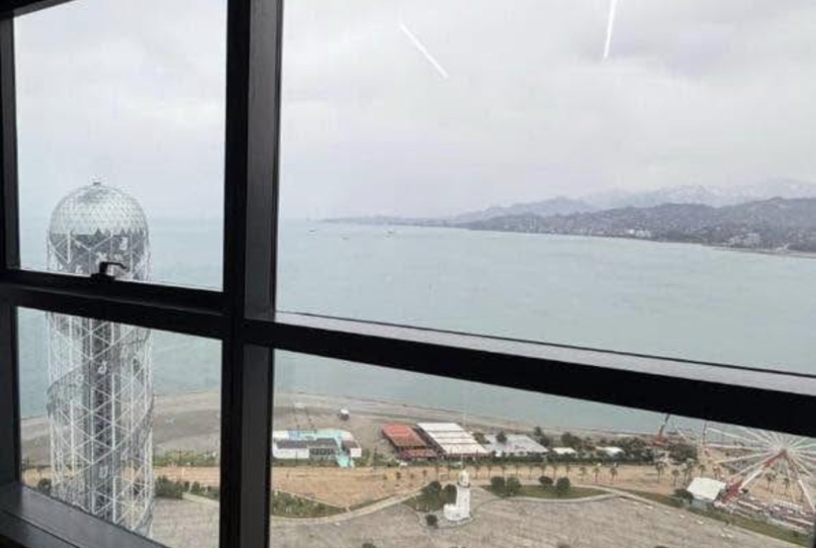 Two room apartment in Porta Tower