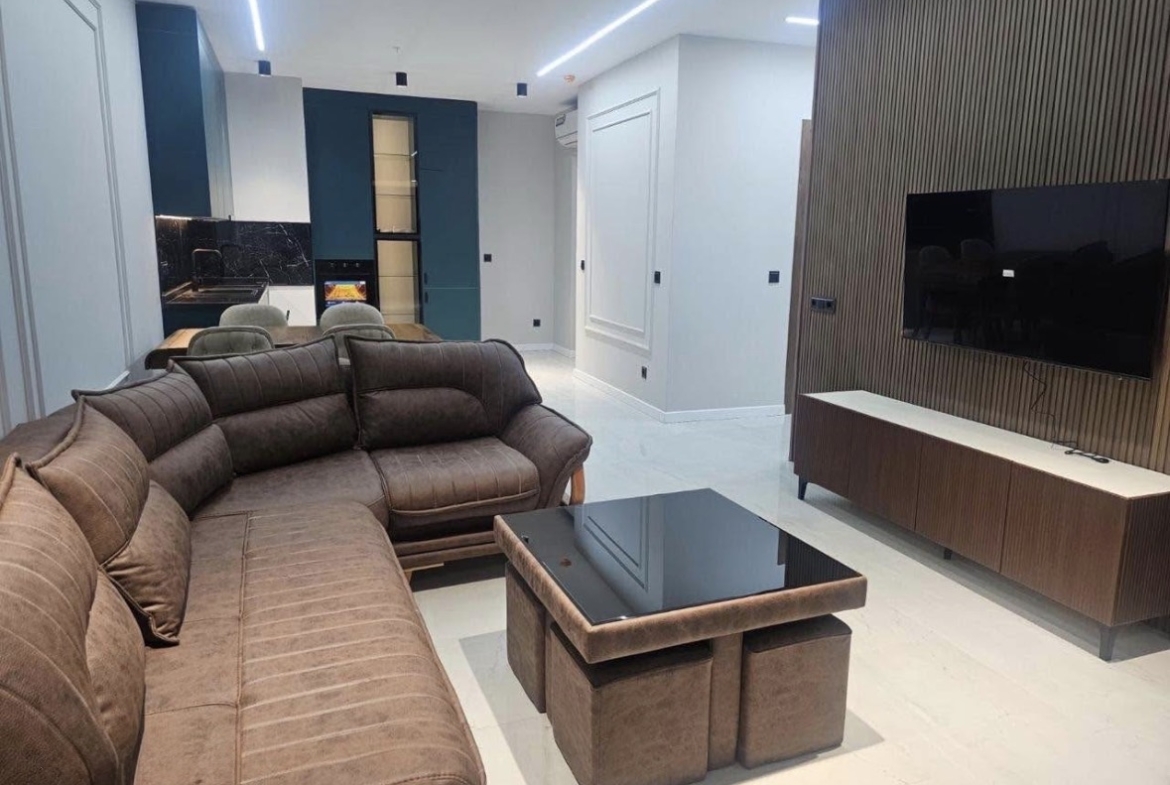 Two room apartment in Porta Tower