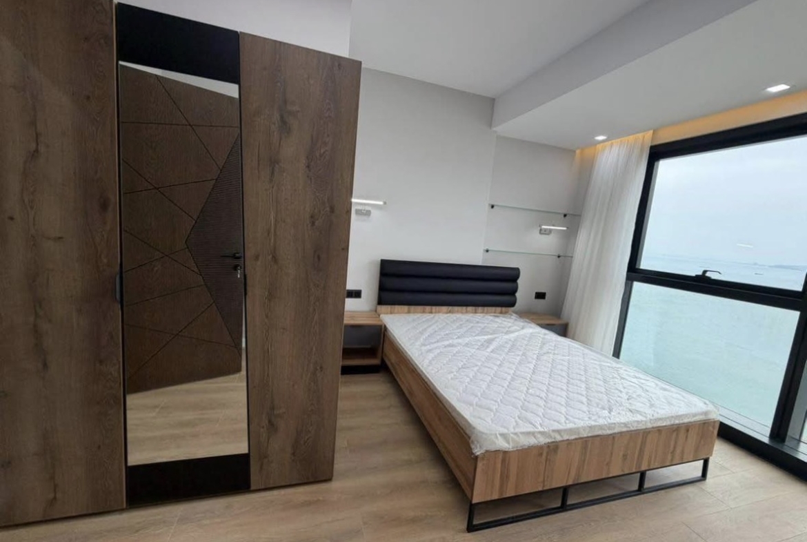 Two room apartment in Porta Tower