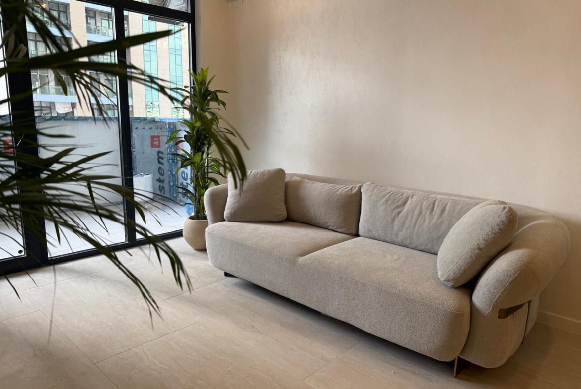 Three room apartment in Black Sea Towers