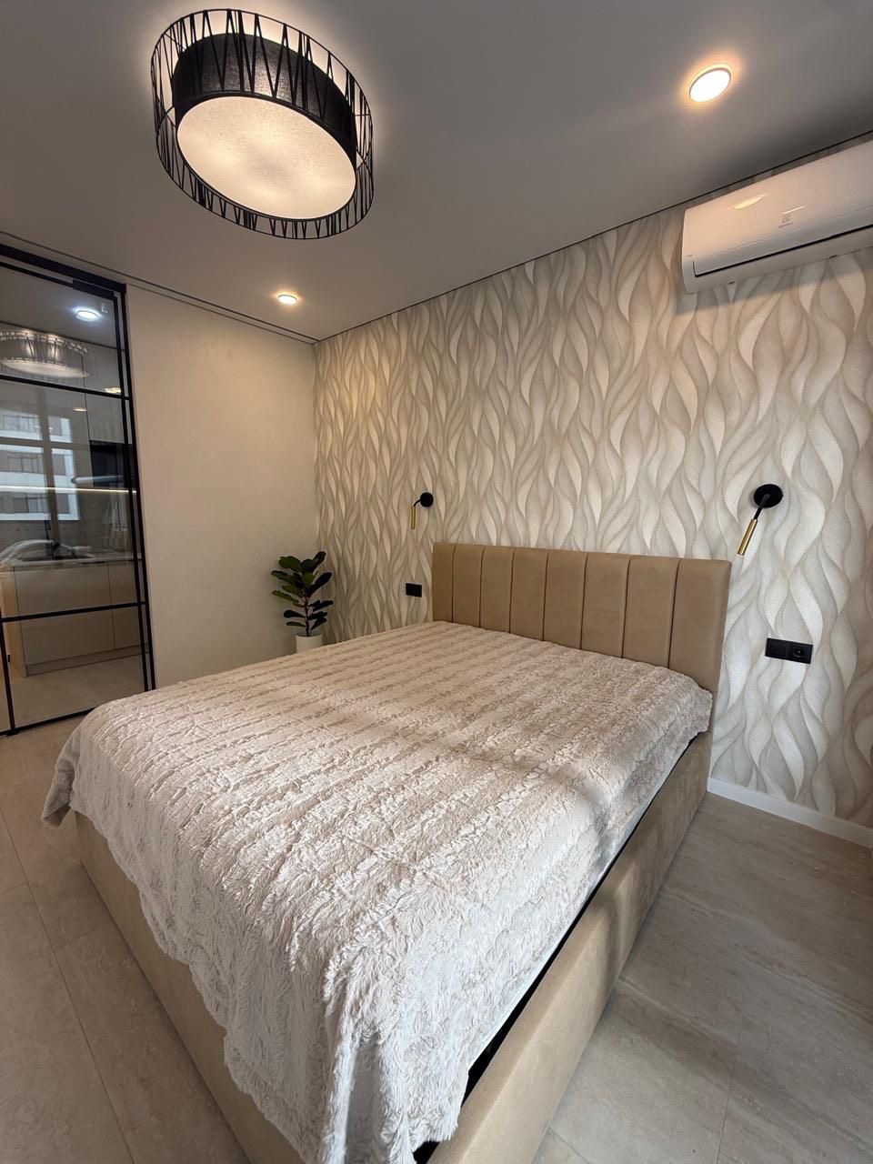 Three room apartment in Black Sea Towers
