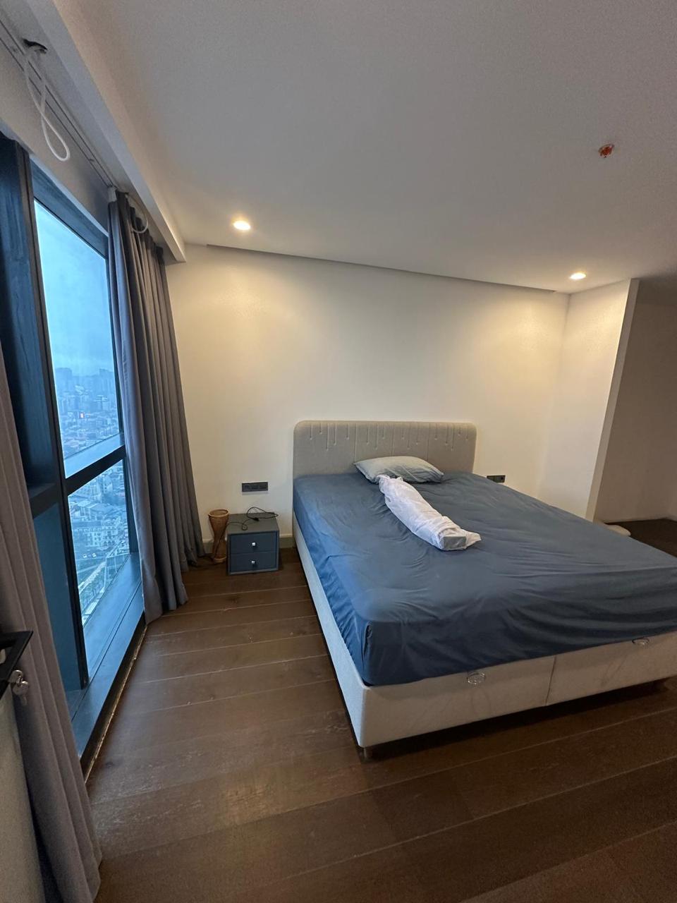 Three room apartment in Porta Tower