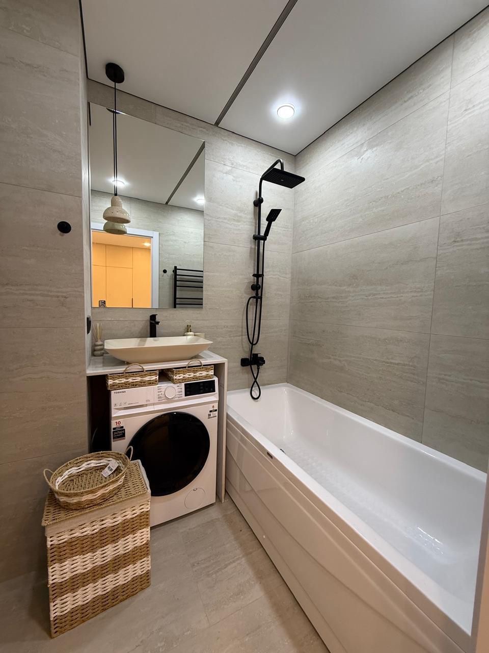 Three room apartment in Black Sea Towers