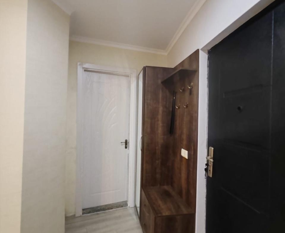 Three room apartment in New Wave