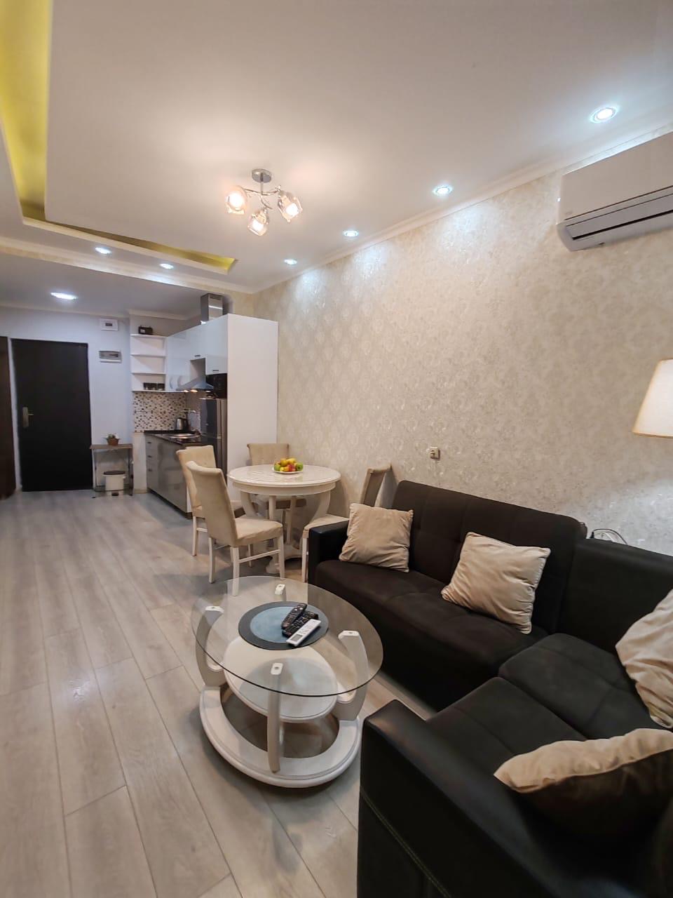 163518f0-368c-46e7-ada1-c5c2be5a0908 Three room apartment in New Wave