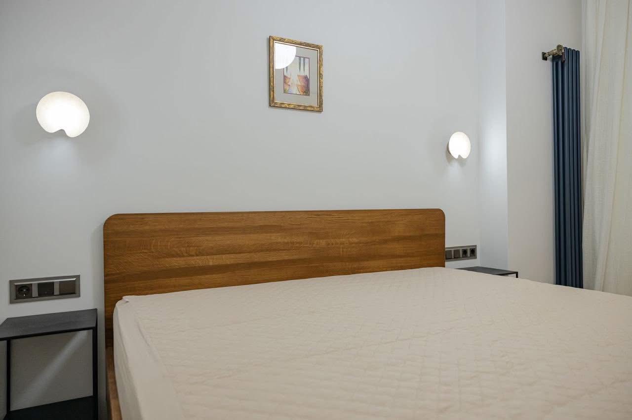 Three room apartment in Black Sea Towers