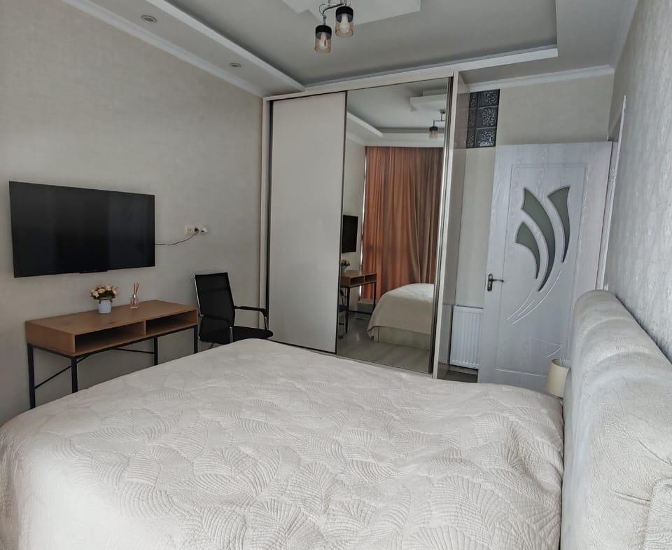 Three room apartment in New Wave
