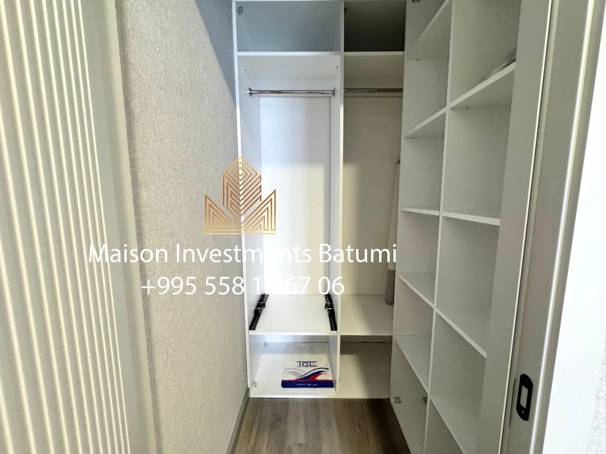 Two room apartment in Bagrationi Residence