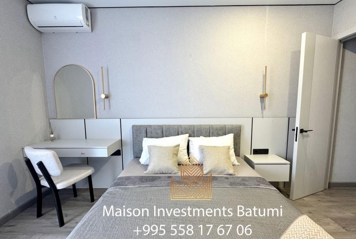 Two room apartment in Bagrationi Residence