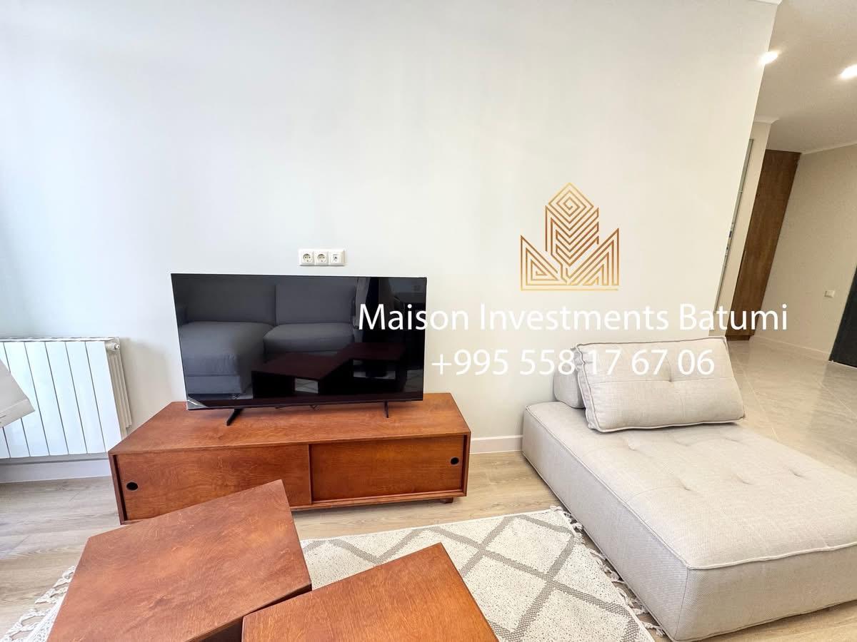 Two room apartment in Bagrationi Residence