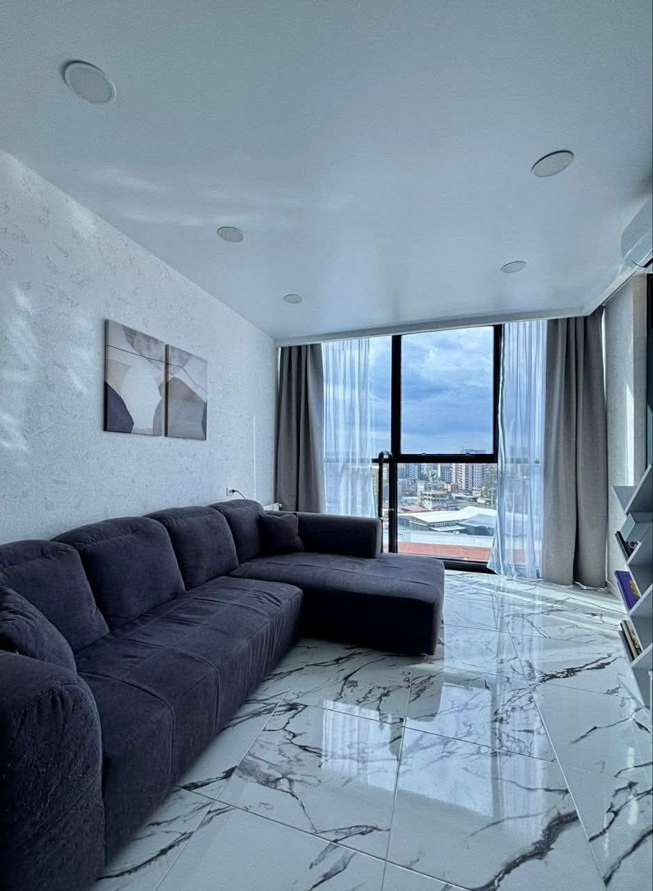 Three room apartment in Sunrise Residence