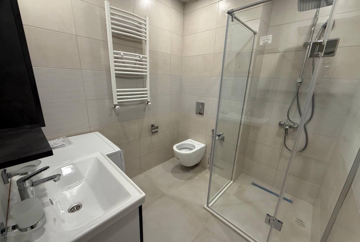 Two room apartment in Bagrationi Residence