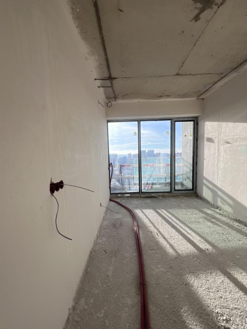 Two room apartment in Sunrise Palace