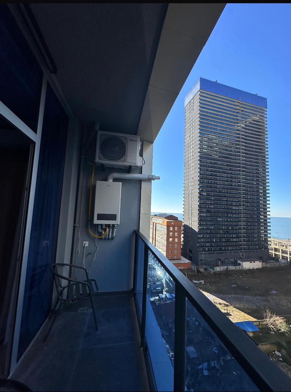 Studio for sale in Komunna Tower